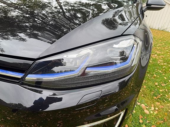 Volkswagen e-Golf VII 20 of 30