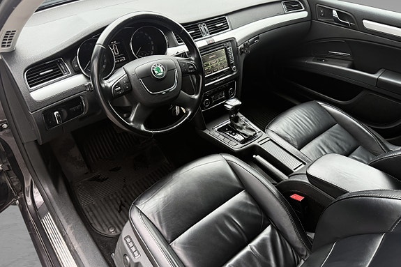 Skoda Superb 29 of 30