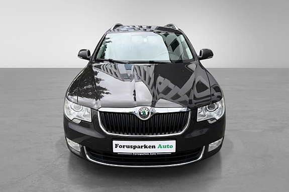 Skoda Superb 2 of 30