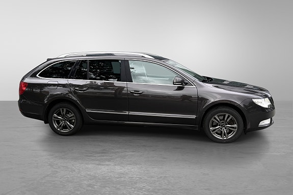 Skoda Superb 12 of 30