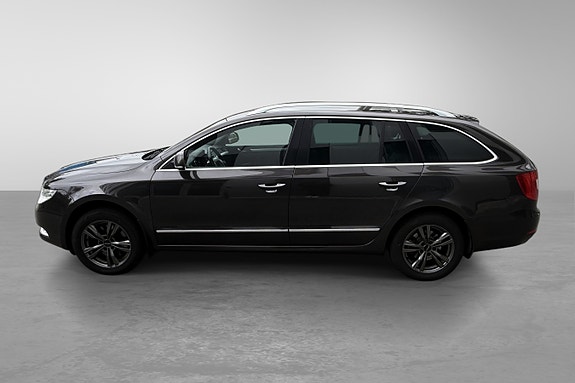 Skoda Superb 22 of 30