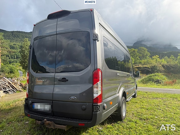 Ford transit minibuss m/ sitteplasser til 16+1 og liten km-stand 11 of 30