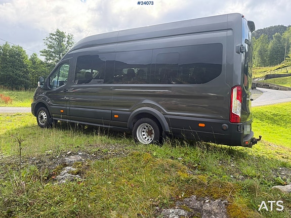 Ford transit minibuss m/ sitteplasser til 16+1 og liten km-stand 15 of 30