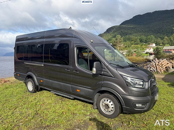 Ford transit minibuss m/ sitteplasser til 16+1 og liten km-stand 6 of 30