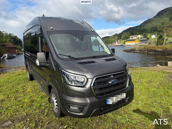 Ford transit minibuss m/ sitteplasser til 16+1 og liten km-stand 4 of 30