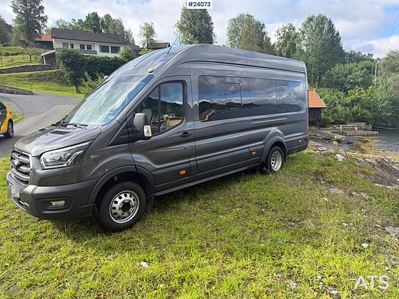 Ford transit minibuss m/ sitteplasser til 16+1 og liten km-stand 18 of 30