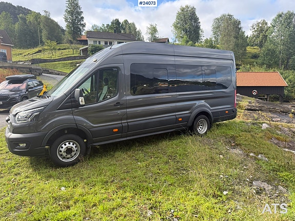 Ford transit minibuss m/ sitteplasser til 16+1 og liten km-stand 17 of 30