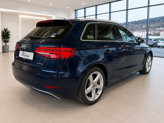 Audi A3 4 of 16