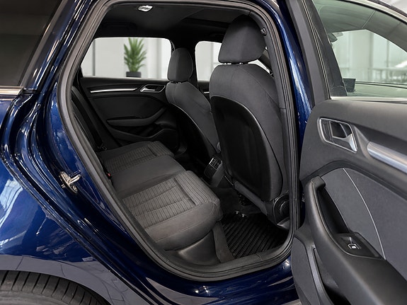 Audi A3 8 of 16