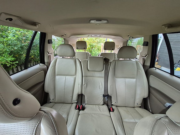 Volvo XC90 13 of 25