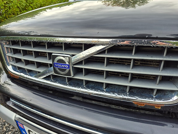 Volvo XC90 18 of 25