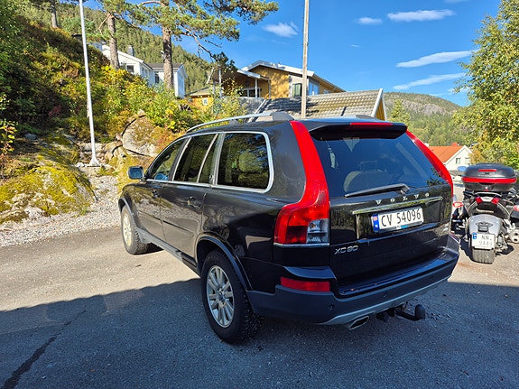 Volvo XC90 7 of 25