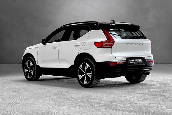 Volvo XC40 11 of 30