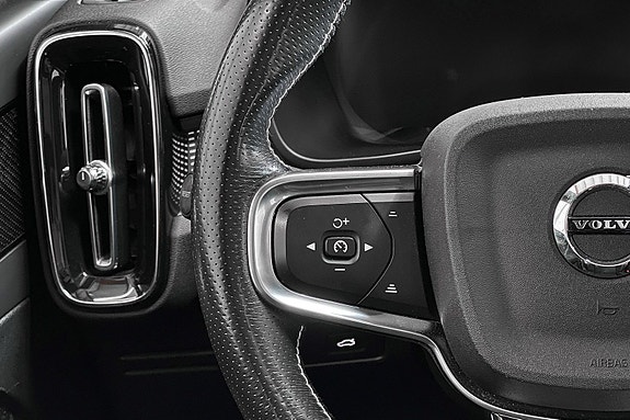 Volvo XC40 22 of 30
