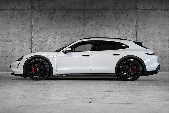 Porsche Taycan 4S 6 of 30