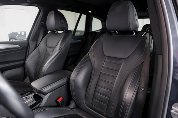 BMW iX3 8 of 30