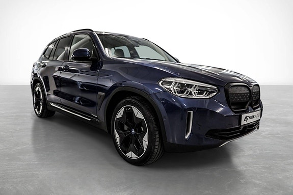 BMW iX3 3 of 30