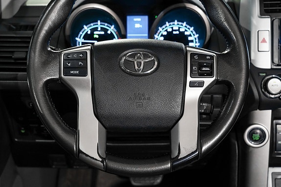 Toyota Land Cruiser 28 of 30