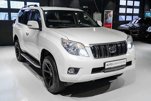 Toyota Land Cruiser 11 of 30