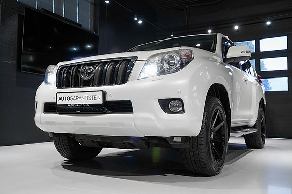 Toyota Land Cruiser 14 of 30