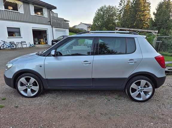 Skoda Fabia 2 of 19