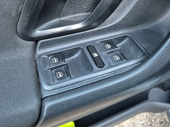 Skoda Fabia 13 of 19