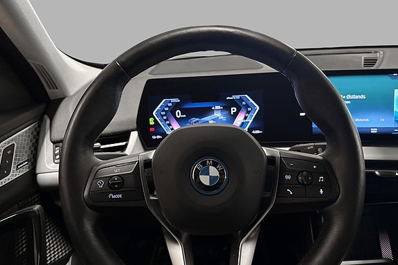 BMW iX1 14 of 30