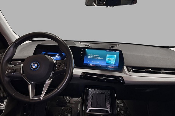 BMW iX1 13 of 30