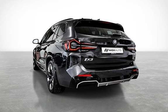 BMW iX3 12 of 30