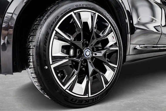 BMW iX3 3 of 30