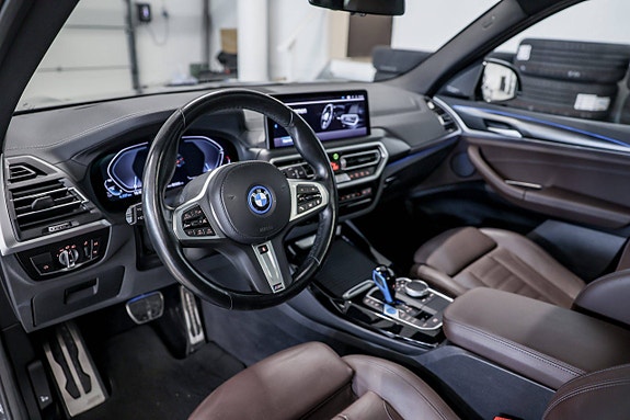 BMW iX3 19 of 30