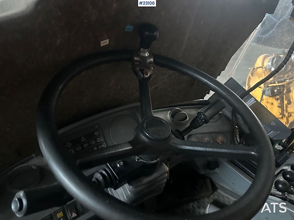 Volvo L90C hjullaster m/ umontert overhalt girkasse, kjettinger og steinskuffe 20 of 23