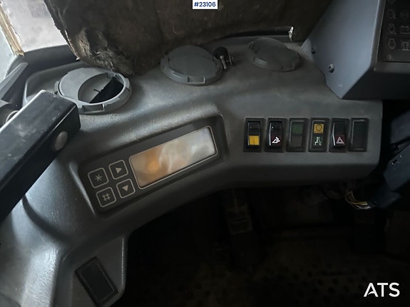 Volvo L90C hjullaster m/ umontert overhalt girkasse, kjettinger og steinskuffe 19 of 23