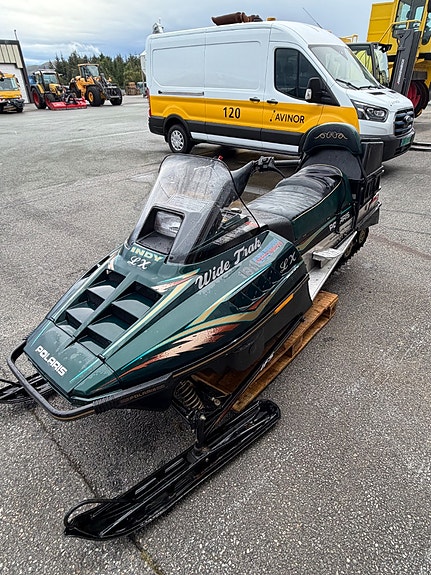 Polaris Indy Widetrak 3 of 5
