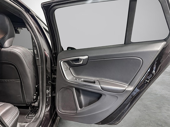 Volvo V60 20 of 27