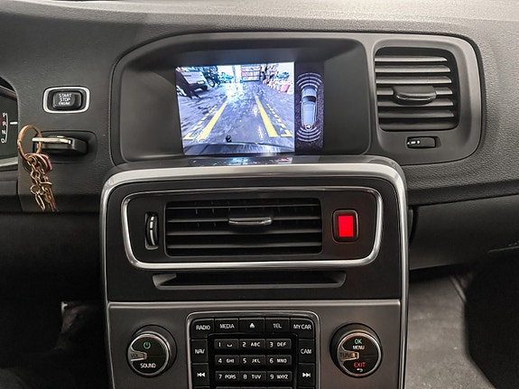 Volvo V60 15 of 27