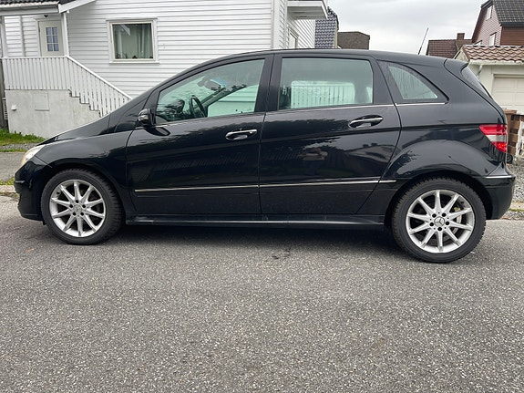 Mercedes-Benz B180 d 5 of 18