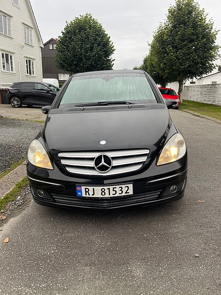 Mercedes-Benz B180 d 8 of 18