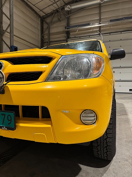 Toyota HiLux 7 of 10