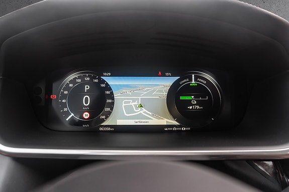 Jaguar I-PACE 27 of 30