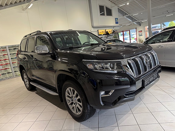 Toyota Land Cruiser 3 of 26