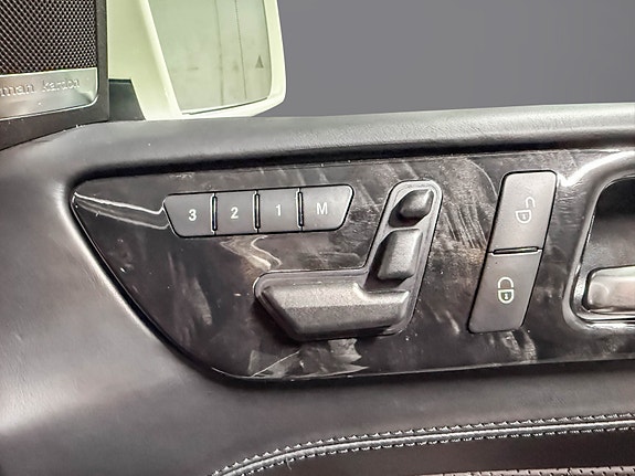 Mercedes-Benz ML350 22 of 30