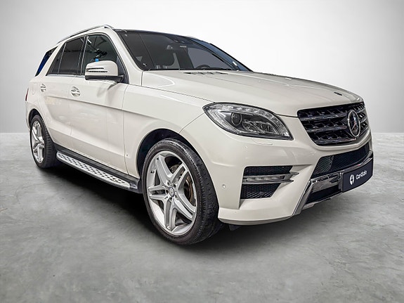 Mercedes-Benz ML350 7 of 30