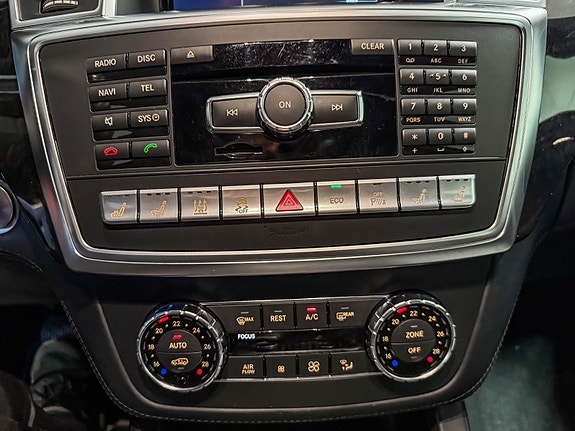 Mercedes-Benz ML350 19 of 30