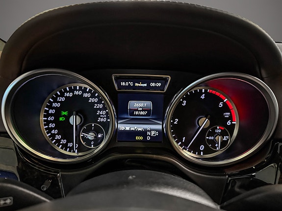 Mercedes-Benz ML350 14 of 30