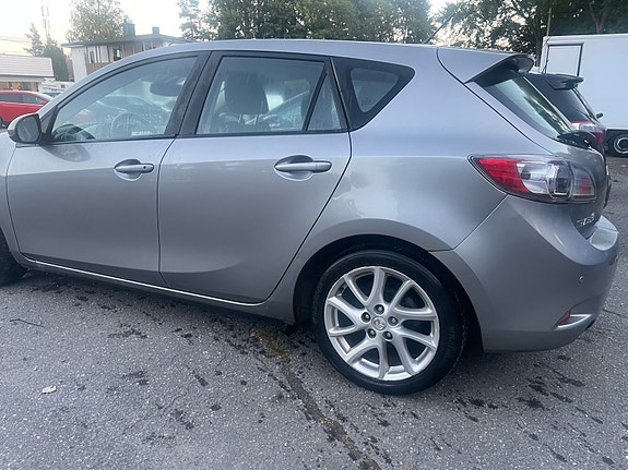Mazda 3 7 of 12
