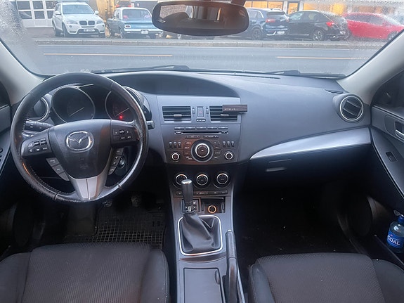 Mazda 3 11 of 12
