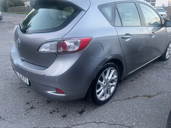 Mazda 3 4 of 12