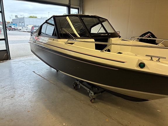 Yamarin 57 BR Cross med F100 Yamaha 4 of 13