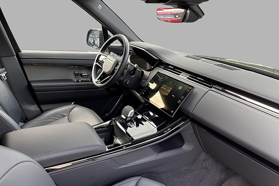 Land Rover Range Rover Sport 12 of 15